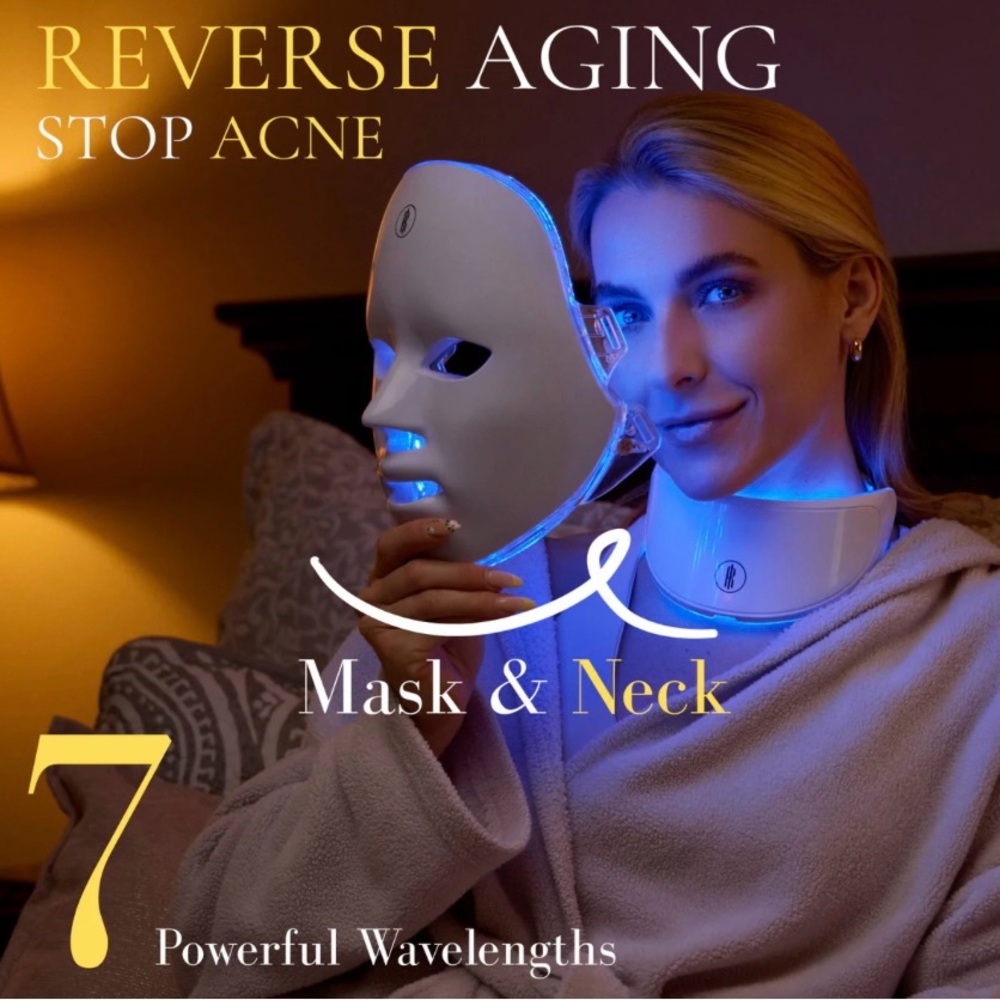 Wireless LED Light Therapy Mask by Regenalight.